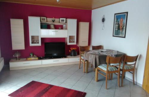 Meersburg Apartment | Ferienwohnung Hops