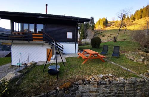 Plaffeien Apartment | Ferienwohnung im Chalet am Bach