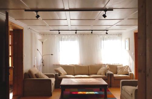 Altstaetten Apartment | Ferienwohnung im Grünen