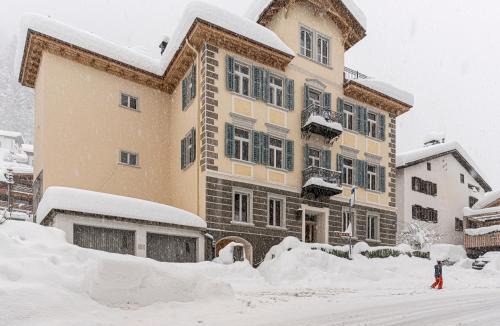 Trin Apartment | Ferienwohnung La Scala