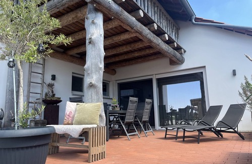 Lichtenfels Apartment | Ferienwohnung mit Ebenerdiger Südterrasse