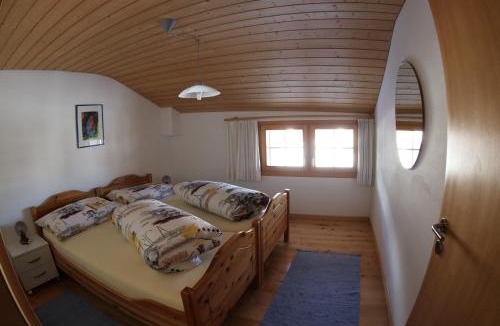 Acletta Apartment | Ferienwohnung Rigoleth