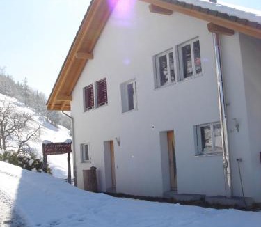 Schwyz Apartment | Ferienwohnung Suter