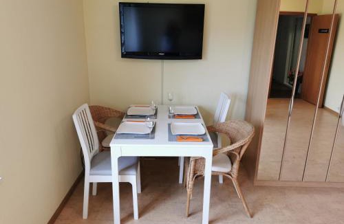 Rudolfstetten-Friedlisberg Bed & Breakfast | Ferienwohnung und B&B Chasa Janett