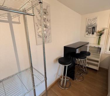 Thun Apartment | Ferienwohnung Winterzeit Thunersee&Mountainview