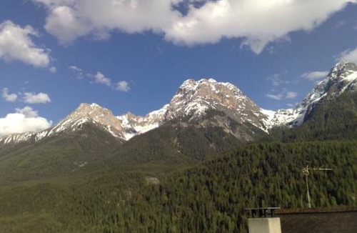 Engadin Scoul Apartment | Ferienwohnungen Chasa Valär, (Scuol). by Interhome