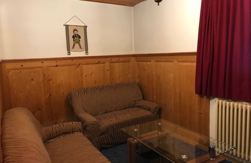 Engadin Scoul Apartment | Ferienwohnungen Chasa Valär, (Scuol). by Interhome