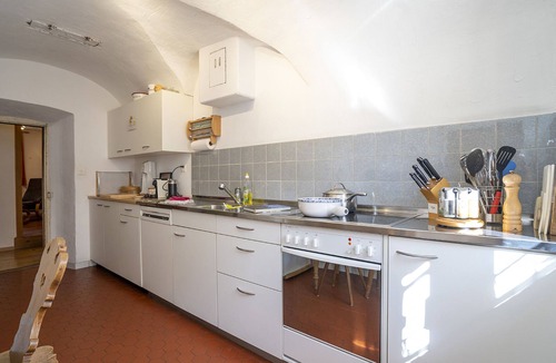 Sent Apartment | Ferienwohnungen Chasa Werro by Interhome