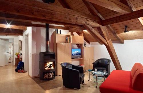 Spiez Apartment | Ferienwohnungen Hotel Eden Spiez