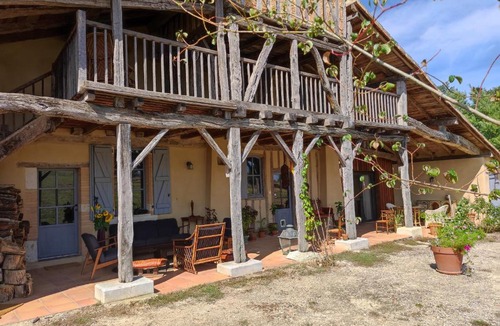 Lavit Bed & Breakfast | Ferme ahoco chambre d'hôtes résidence d'artistes