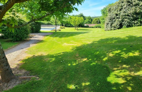 Ronsenac House | Ferme Composée de 5 Gites (28 personnes)