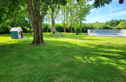 Ronsenac House | Ferme Composée de 5 Gites (28 personnes)