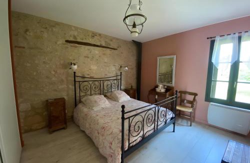 Castera-Bouzet Bed & Breakfast | Ferme De Berteillé