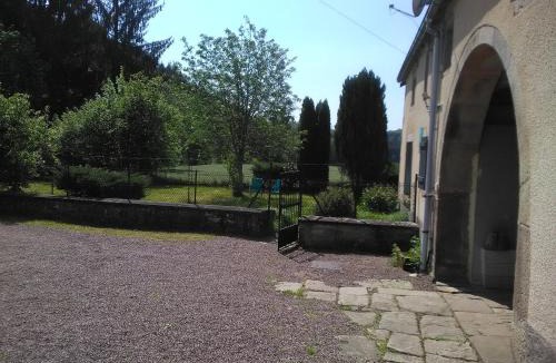 Saint-Bresson House | Ferme De La Grange Du Bas