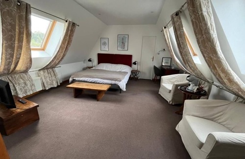 Bouvines House | FERME DE LA PLACE