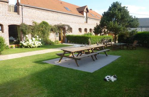 Crevecoeur-sur-lEscaut Bed & Breakfast | Ferme de Montecouvez