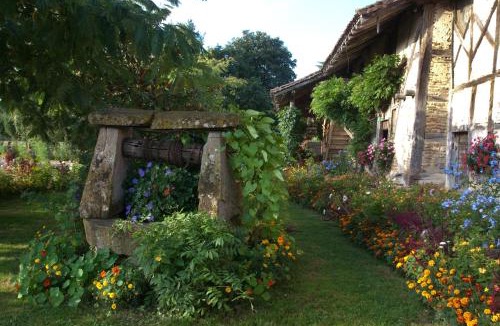 Vescours House | Ferme De Montalibord