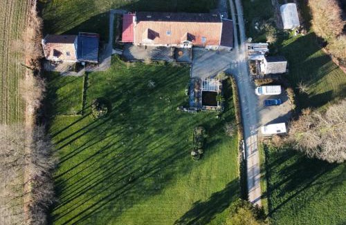 Sourdeval Bed & Breakfast | Ferme de Noyes