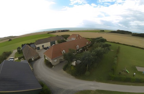 Audinghen Bed & Breakfast | Ferme Des 4 Vents Guest Room - Mistral Room
