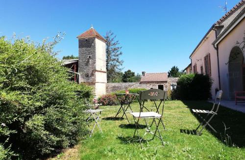 Montceau-et-Echarnant Bed & Breakfast | Ferme du Pigeonnier