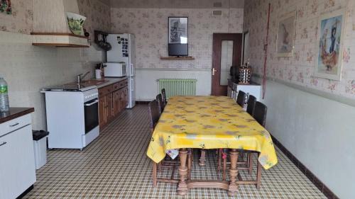 Ernee Bed & Breakfast | Ferme fruitière zéro traitement