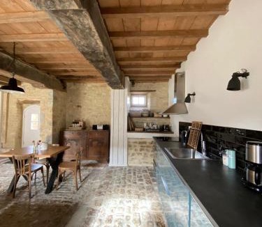 Asnieres-en-Bessin Bed & Breakfast | Ferme Hay Day