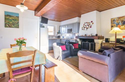 Villeneuve-en-Retz House | Ferme rénovée avec jardin clos, proche plages, Pornic et Nantes - vélos, terrain de pétanque, équipements bébé - FR-1-306-825
