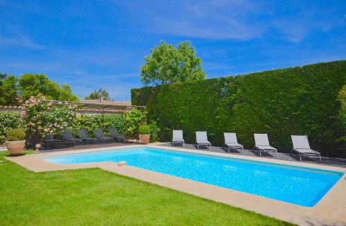 Robion House | Ferme St Roch