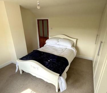 Bretford Apartment | Fern Cottage