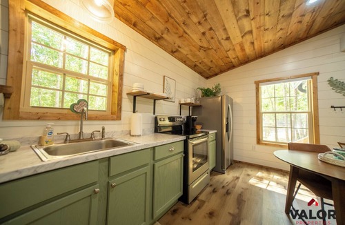 Fort Payne Cabin | Fern Creek Cottage