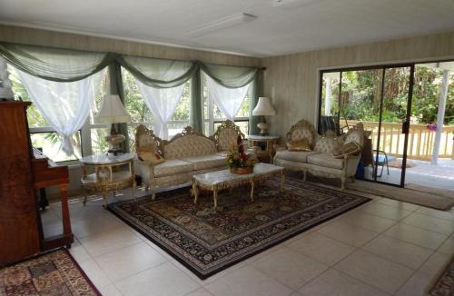 Fern Forest House | Fern Forest Getaway