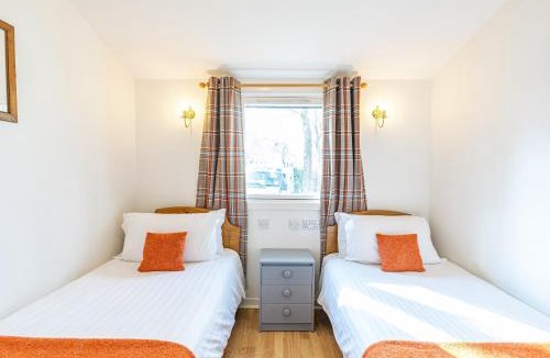 Lewiston House | Fern Lodge 2 with Hot Tub