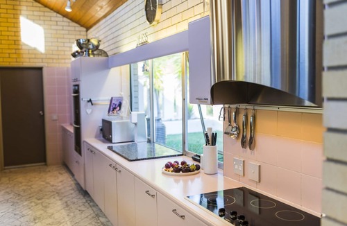 Karangi House | Fern Ridge Private Rendezvous (whole house)