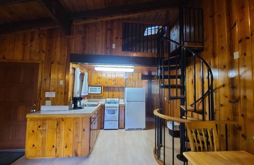 Felton Cabin | Fern River Resort