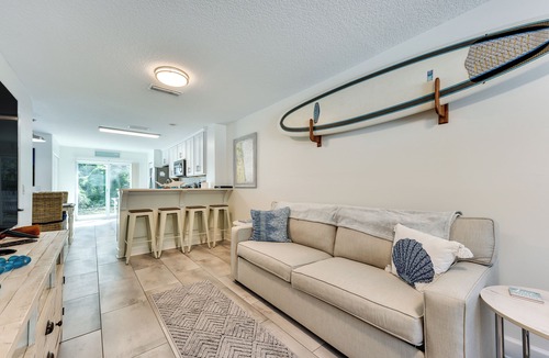 Fernandina Beach Apartment | Fernandina Beach Paradise: Steps to Shore!