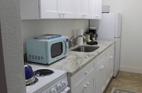 Palm Beach Shores Hotel | Fernando Flats