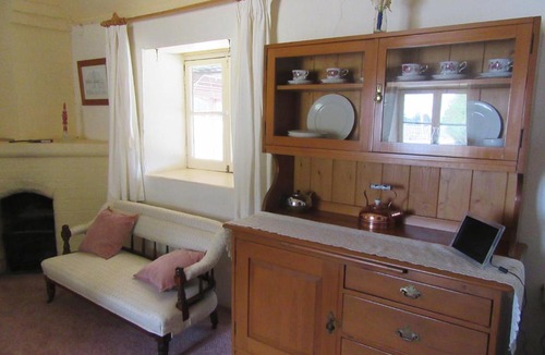 Marrangaroo Bed & Breakfast | Fernbrook Cottage