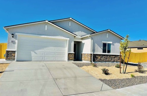 Fernley House | Fernley House-20 Min to USA Pkwy/4BR/6 Beds, Pets Welcome!