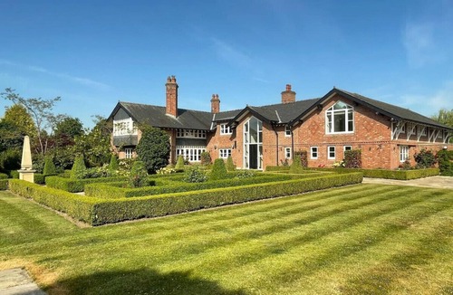 Knutsford House | Fernside Stunning Home in Cheshire
