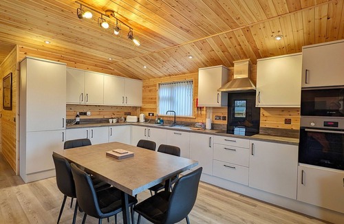 Brundall Cottage | Ferry Lodge - Norfolk Broads