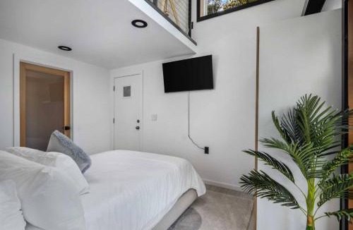 Nehalem House | Ferry Tales on Tomlinson