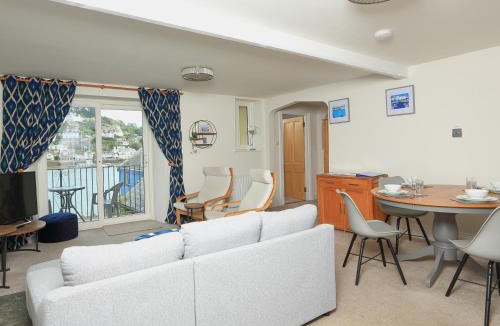 Dartmouth Apartment | Ferry View