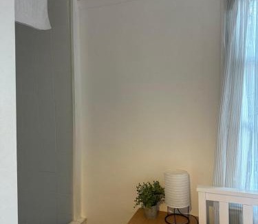 Whitchurch-on-Thames Hotel | Ferryboat Inn