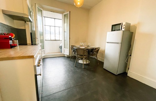 Quartier Chorier-Berriat Apartment | #FF | Pretty light in Grenoble ☀ | T2