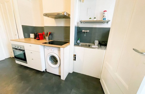 Quartier Chorier-Berriat Apartment | #FF | Pretty light in Grenoble ☀ | T2