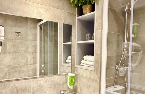 Sud Loire Hotel | FH CONFORT ARENA