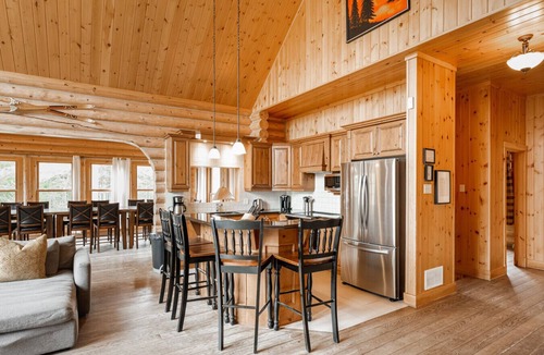 Fiddler Lake Resort Ski Chalet | Fiddler Lake Resort - Elk 96