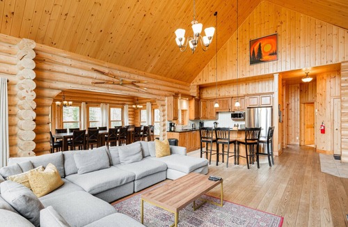Fiddler Lake Resort Ski Chalet | Fiddler Lake Resort - Elk 96