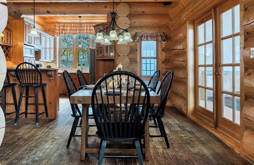 Fiddler Lake Resort Cabin | Fiddler Lake Resort - Bear 10