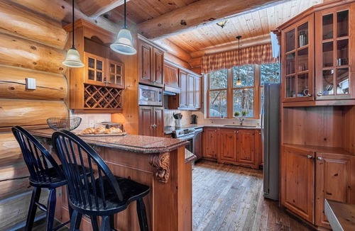 Fiddler Lake Resort Cabin | Fiddler Lake Resort - Bear 10